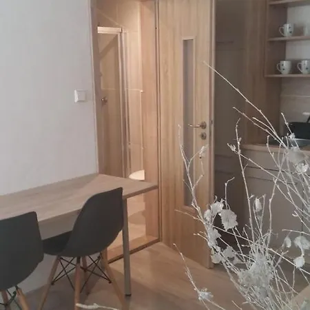 شقة فندقية M&c Apartmans 3*