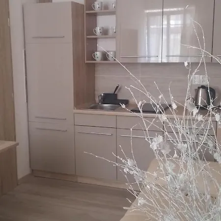 M&c Apartmans 3*